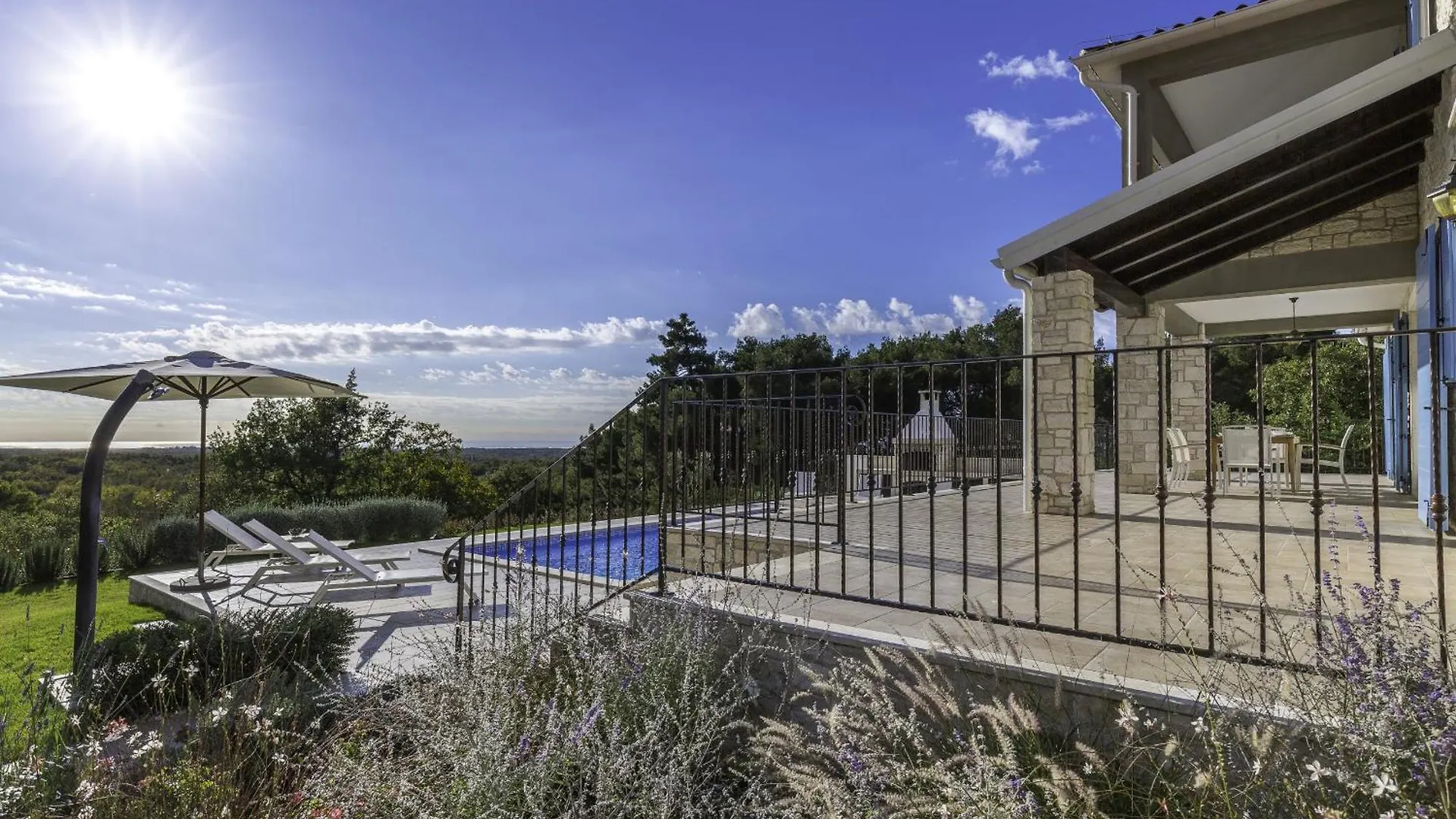 Villa Sterpazzi For 8 People Near Porec With 38 M2 Heated Pool, Sea View & Wellness Višnjan Horvátország