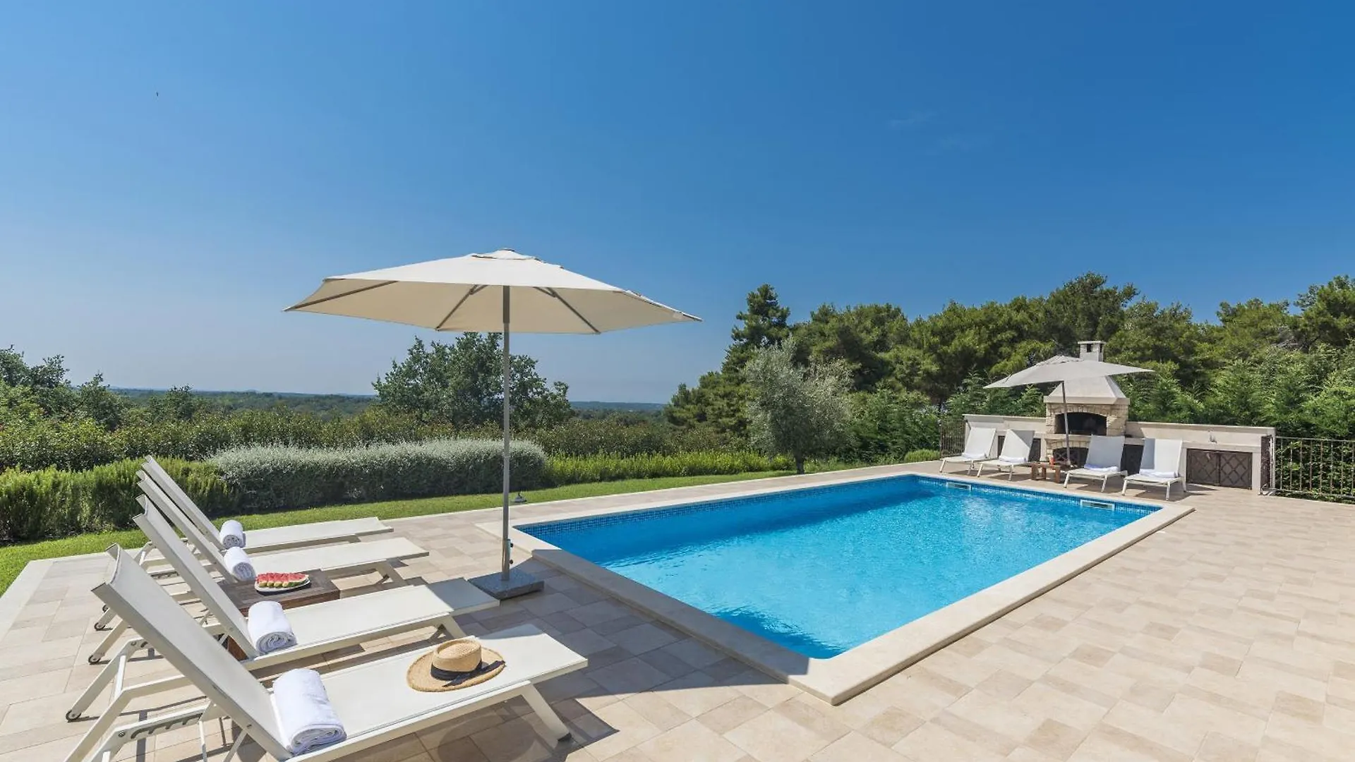 Villa Sterpazzi For 8 People Near Porec With 38 M2 Heated Pool, Sea View & Wellness Višnjan