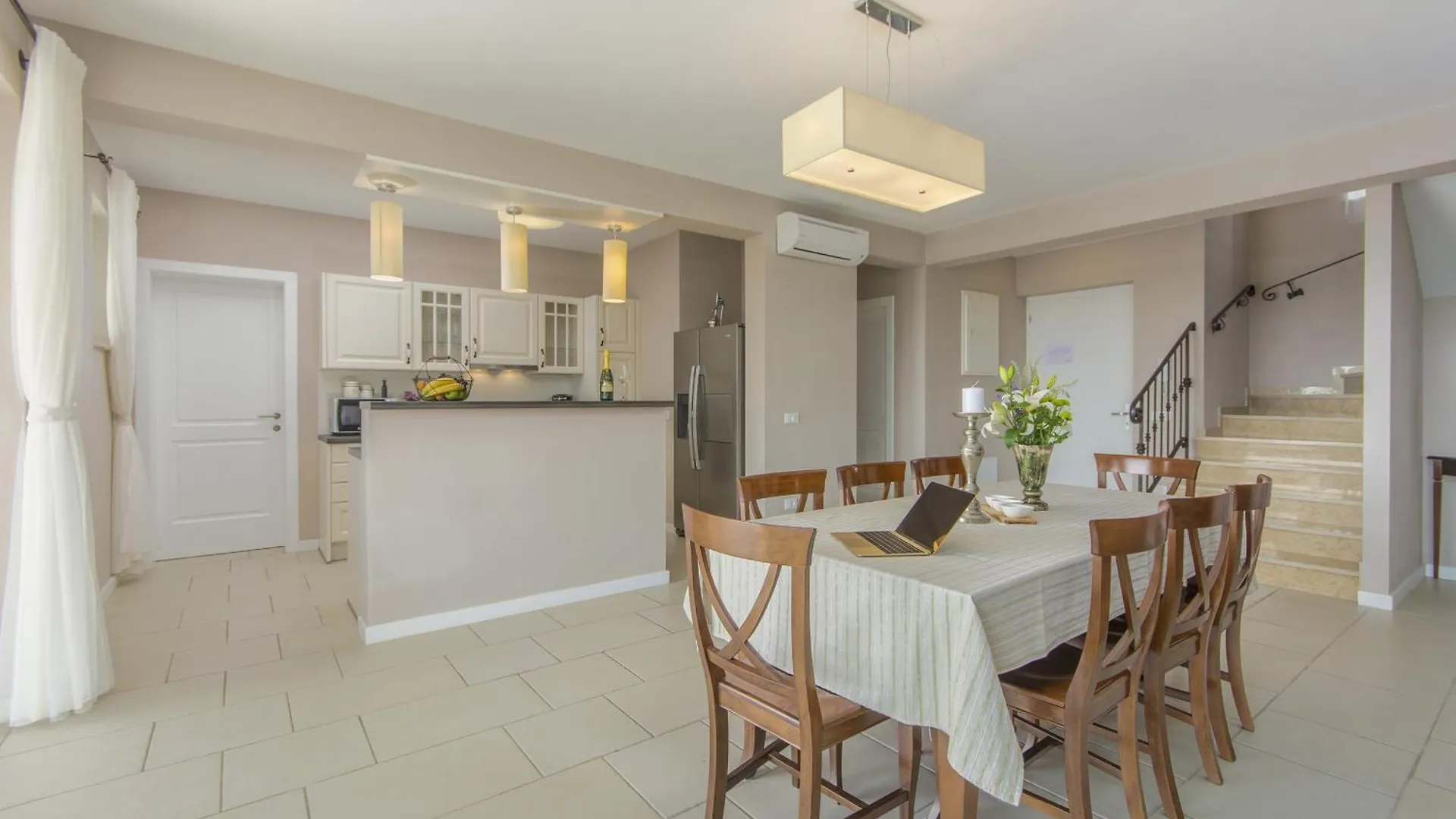 Villa Sterpazzi For 8 People Near Porec With 38 M2 Heated Pool, Sea View & Wellness Višnjan