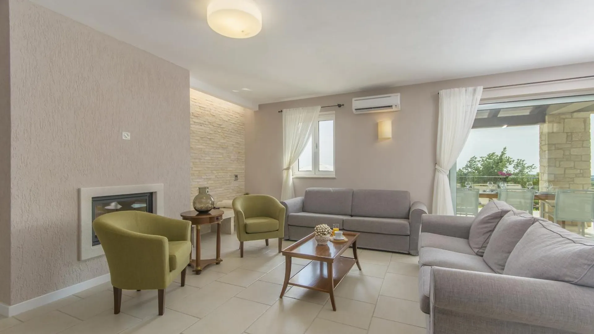 Villa Sterpazzi For 8 People Near Porec With 38 M2 Heated Pool, Sea View & Wellness Višnjan Horvátország