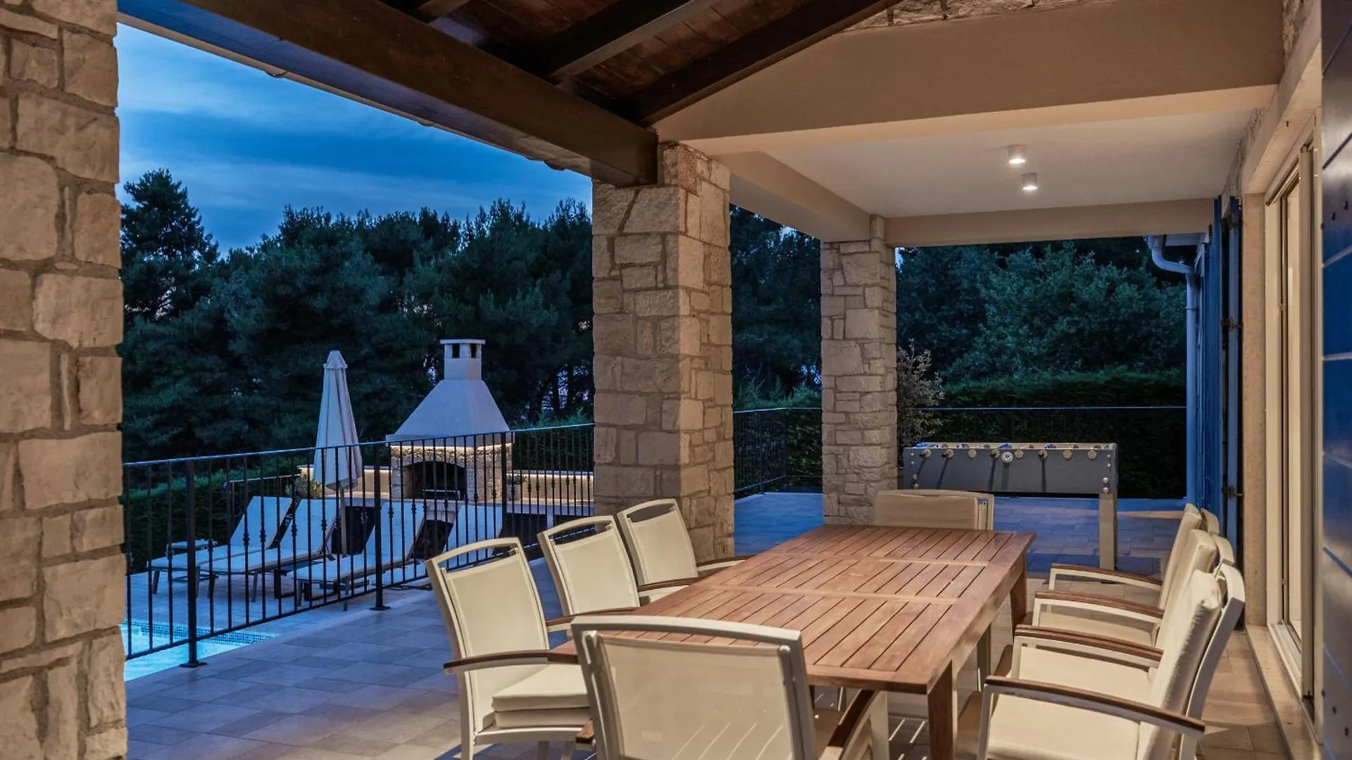 Villa Sterpazzi For 8 People Near Porec With 38 M2 Heated Pool, Sea View & Wellness Višnjan