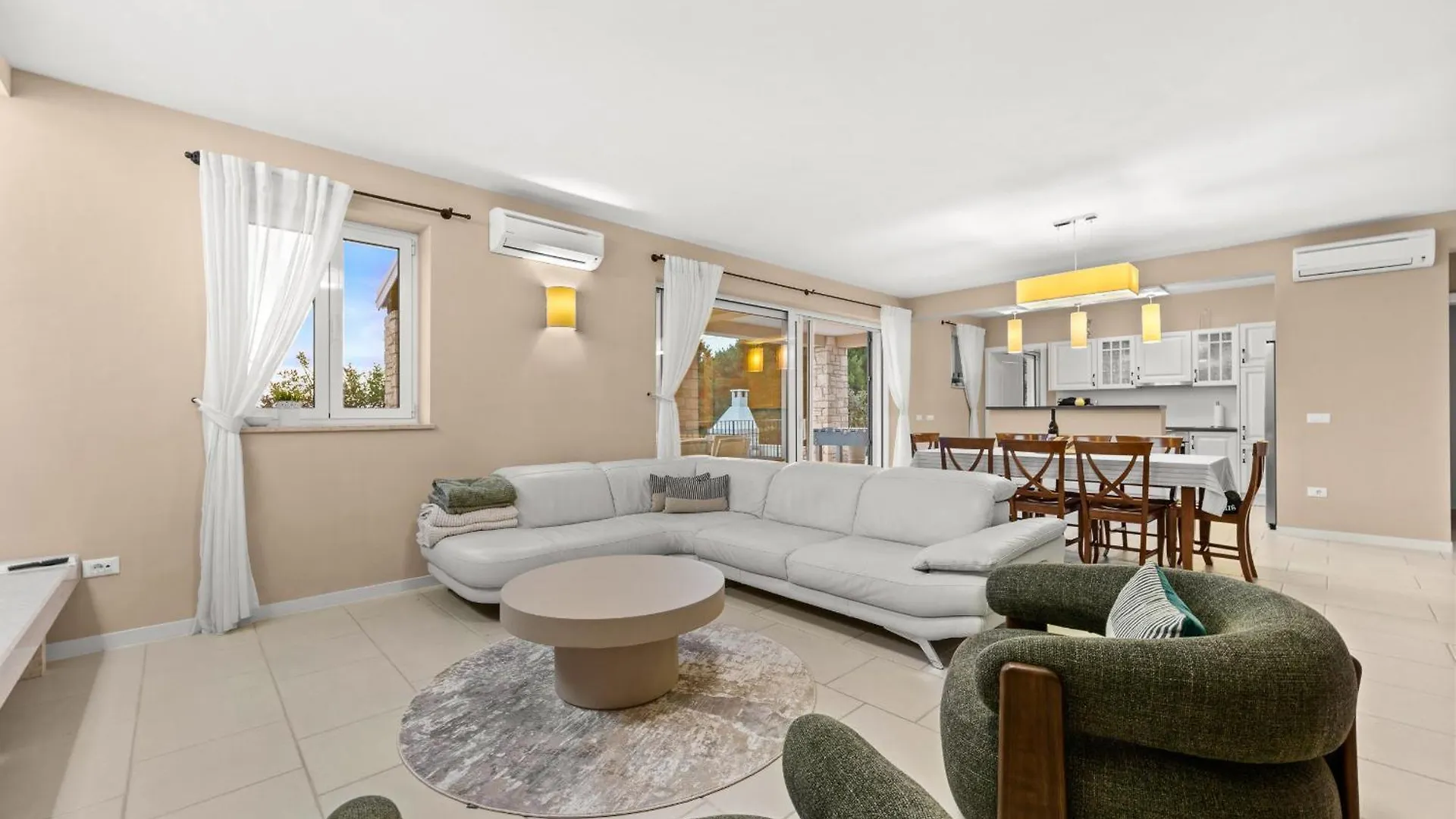 Villa Sterpazzi For 8 People Near Porec With 38 M2 Heated Pool, Sea View & Wellness Višnjan