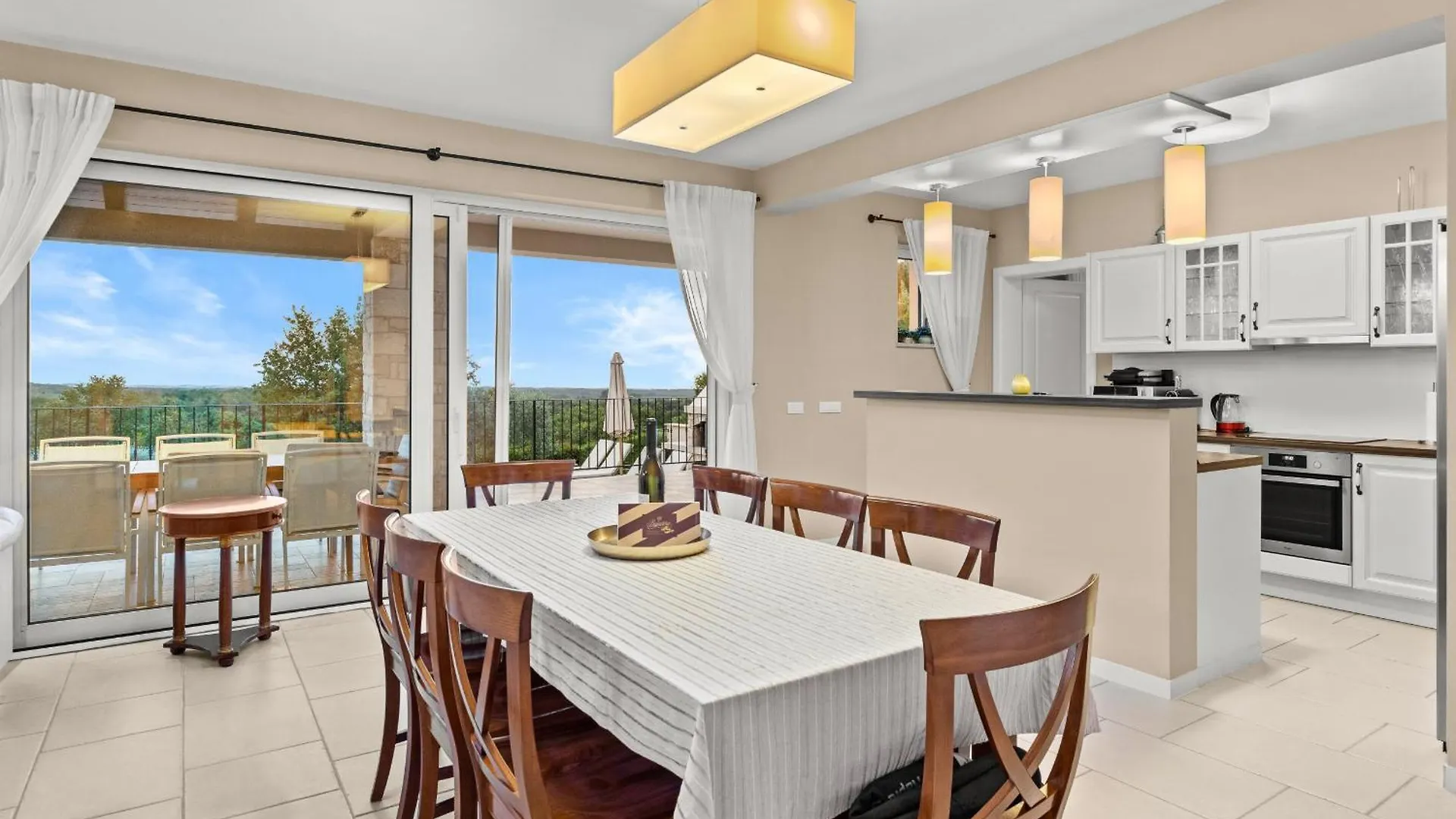 Villa Sterpazzi For 8 People Near Porec With 38 M2 Heated Pool, Sea View & Wellness Višnjan